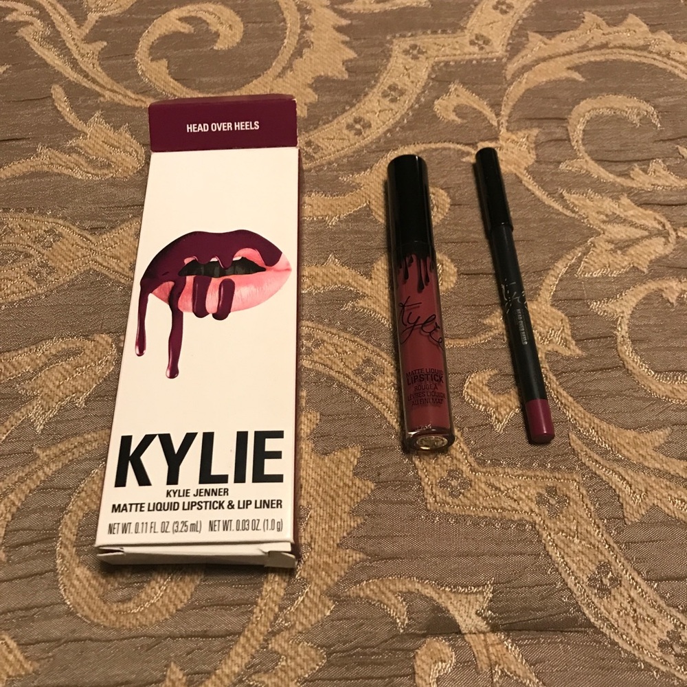 💯Authentic Kylie Lip Kit-Head Over Heeld